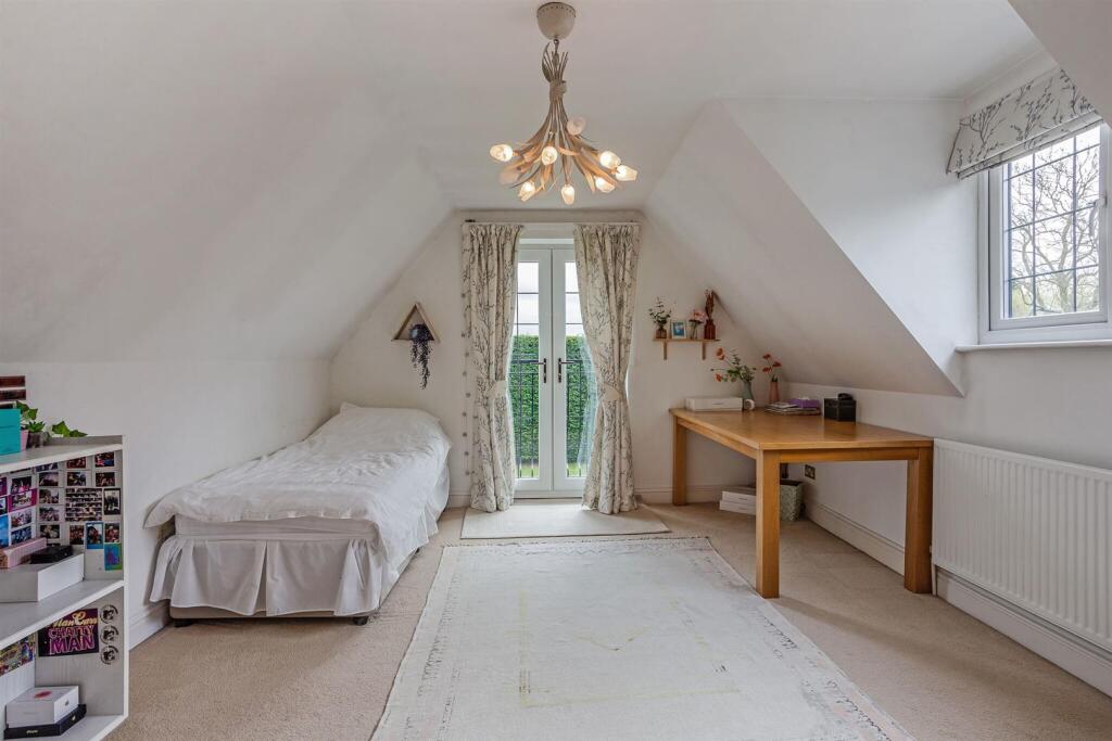 64878_Croft House, St. Marys Lane  (24)_low.jpg