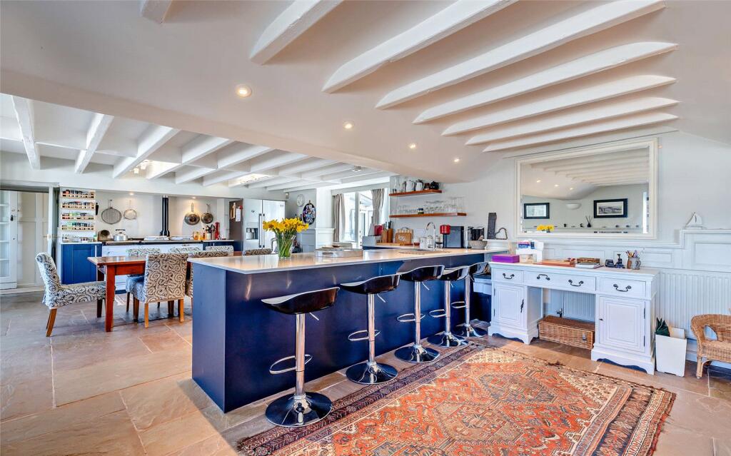 Kitchen Dinning Area