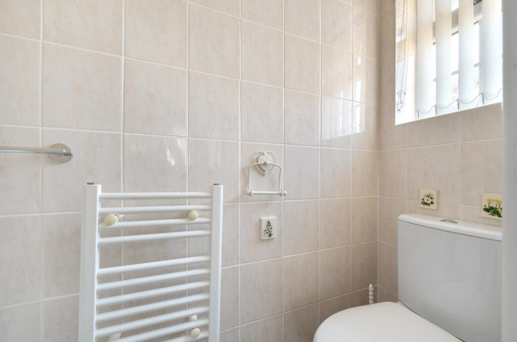 1300693-16-684998...