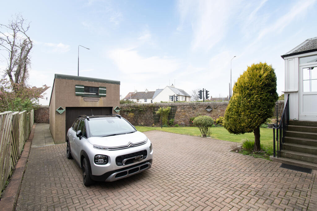 Driveway &amp; Garage