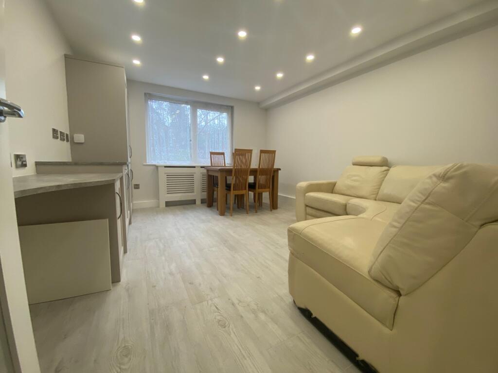 Living/Dining Area