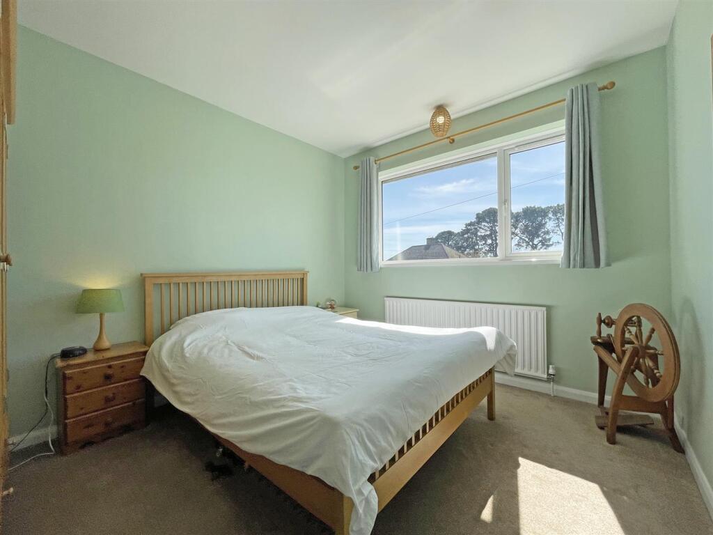 Vicarage Gardens 11 Bed 1.jpg