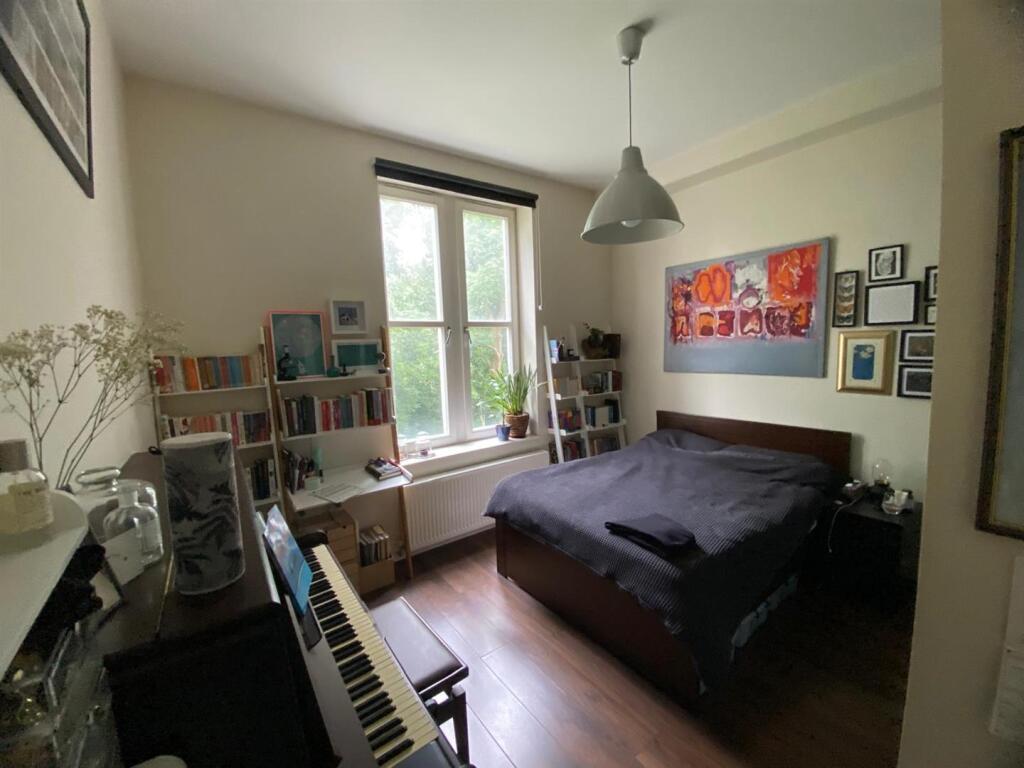 F5 Bedroom 1.jpeg