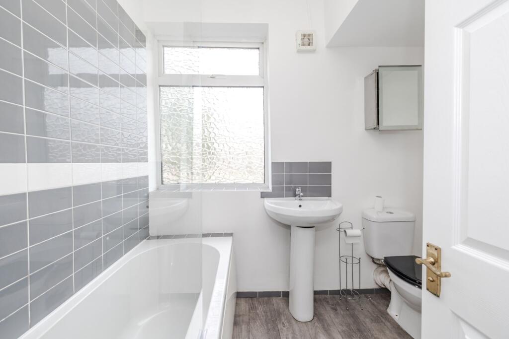 56StAlbansCrescentHeatonNewcastleuponTyneNE65UQ-12