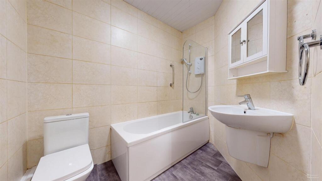 The Old Nags Head Bathroom