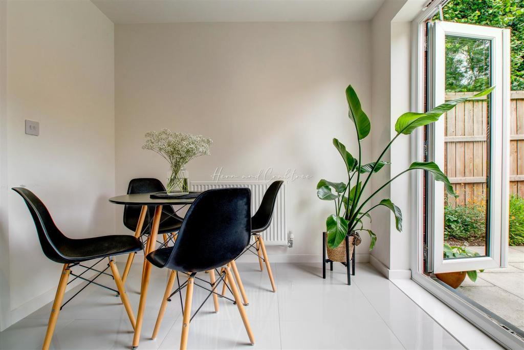 Mortimer Avenue, St Ederyns,  (11).jpg