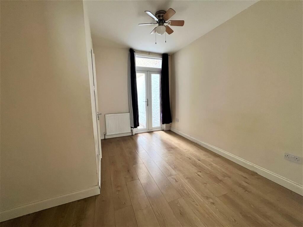 Bedroom.jpg