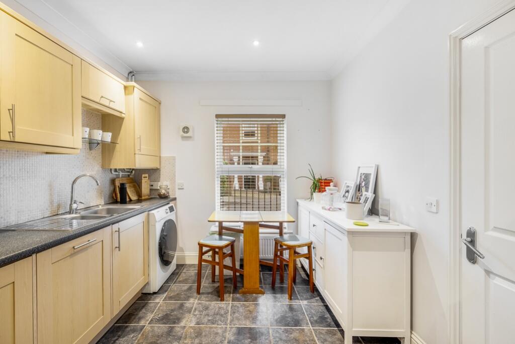 17 Abbots Crescent (Spalding)-17