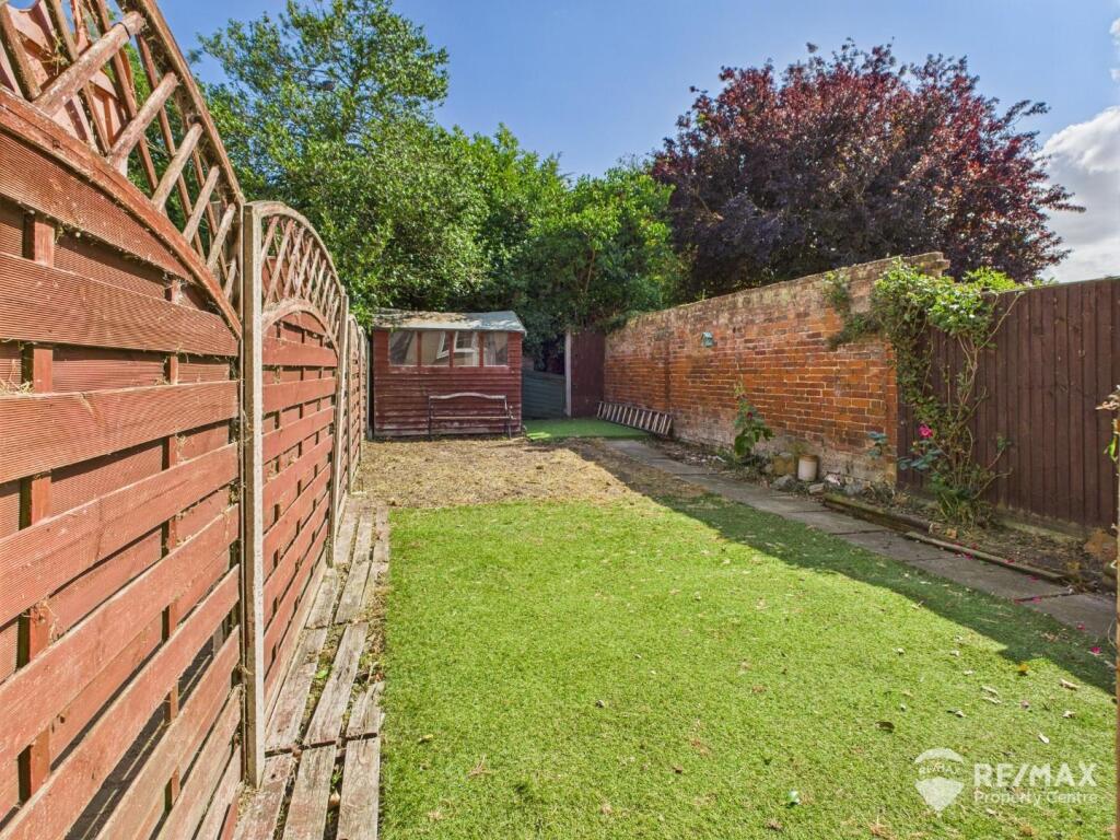 Garden Rear 1.jpg