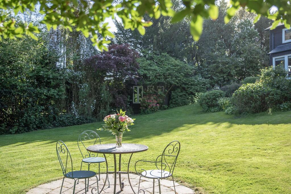 garden 4.jpg