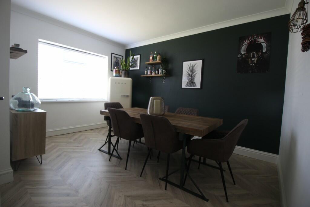 Dining Room/Bedroom