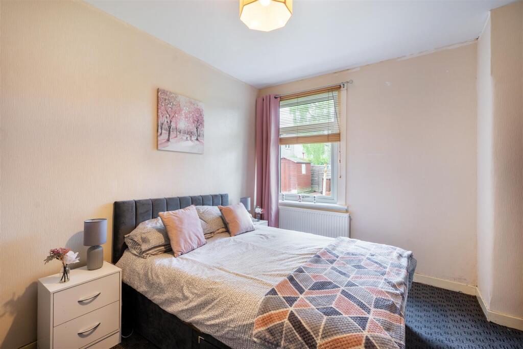 121Burnbank-01.jpg
