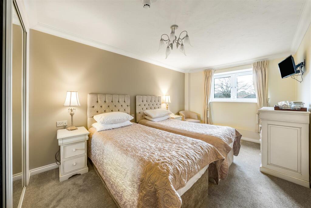 Owners Guest Suite.jpg