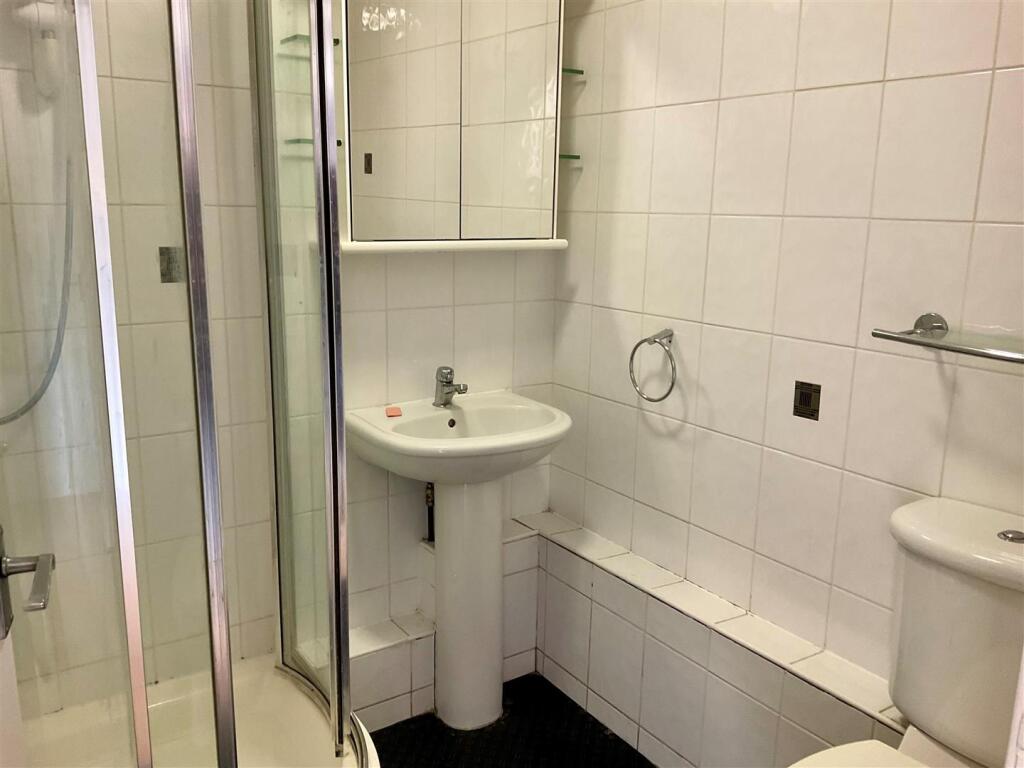 shower room.jpg