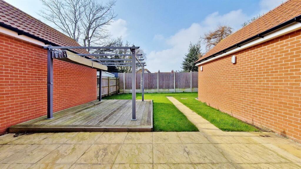 Outside - Rear