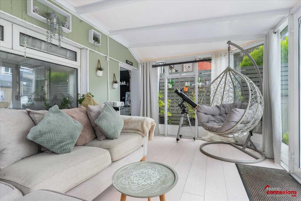 Sun Room (2)