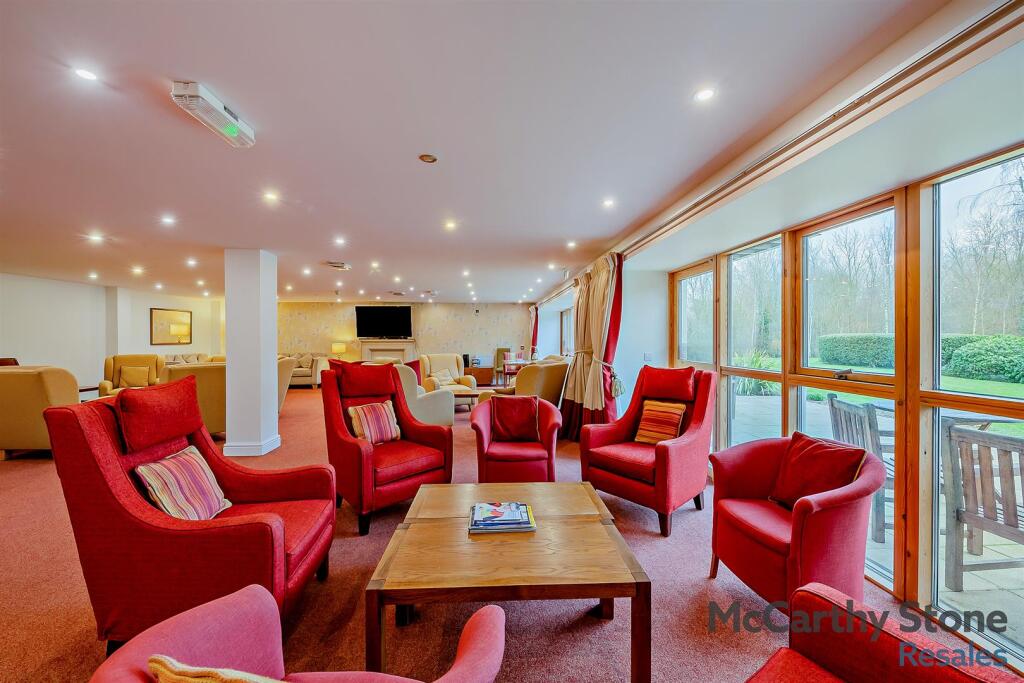 Homeowners Lounge