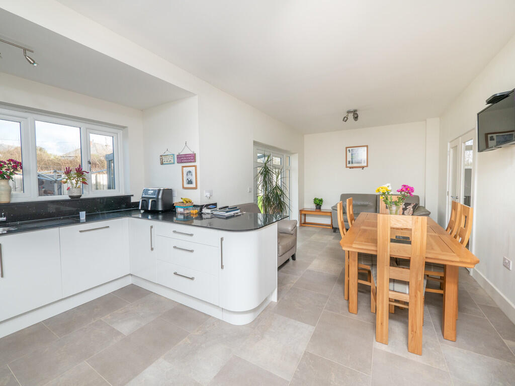 20250227_12432044...