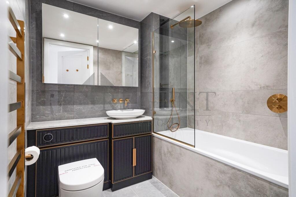 Bathroom 3