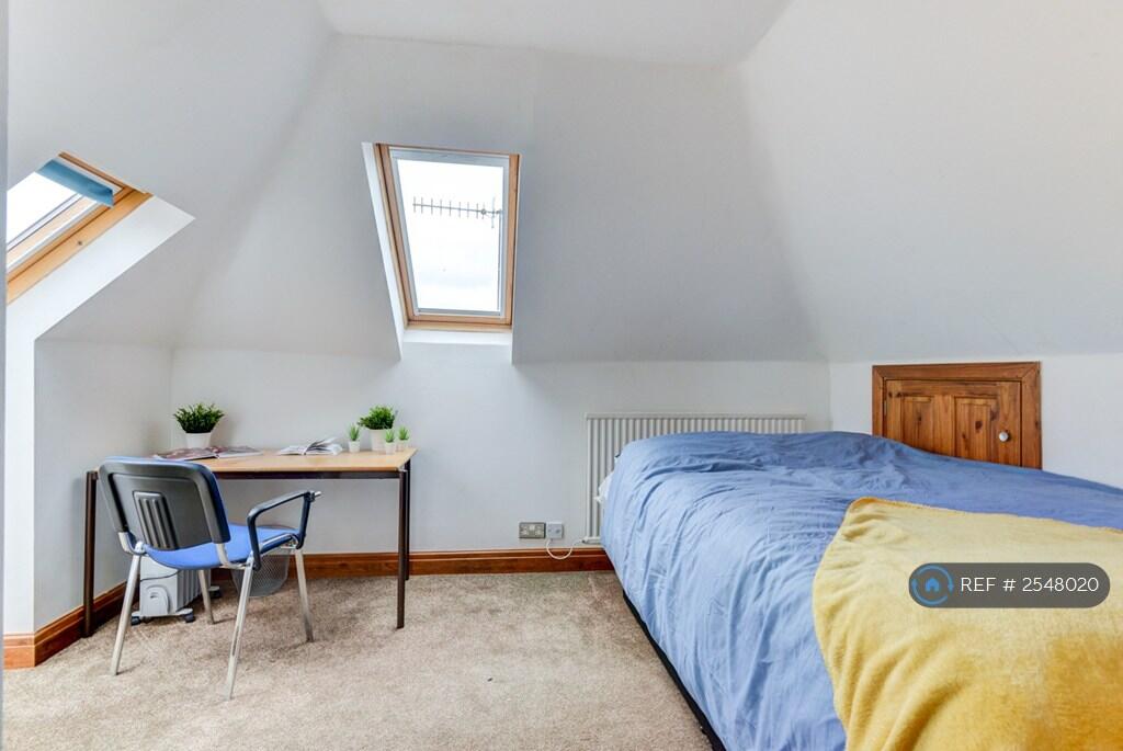 Bedroom 12