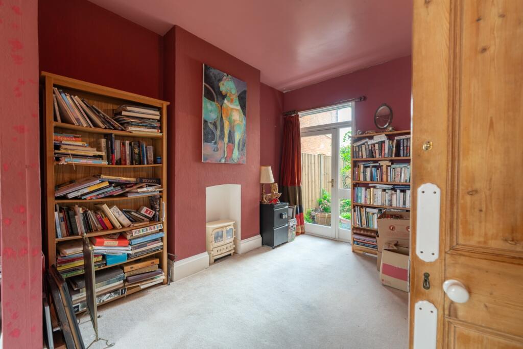 20240517045159 - 74A01336-HDR - 87 Ranelagh Road, 