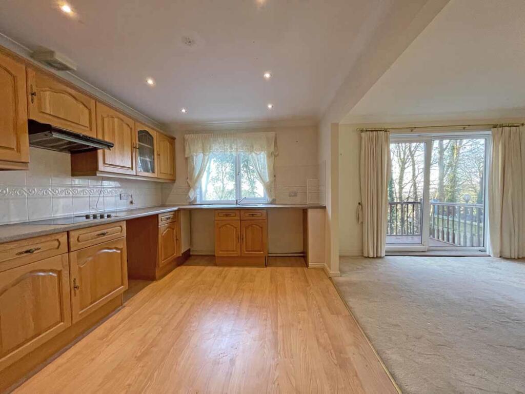 Medway Place 37 Kitchen 2.jpg