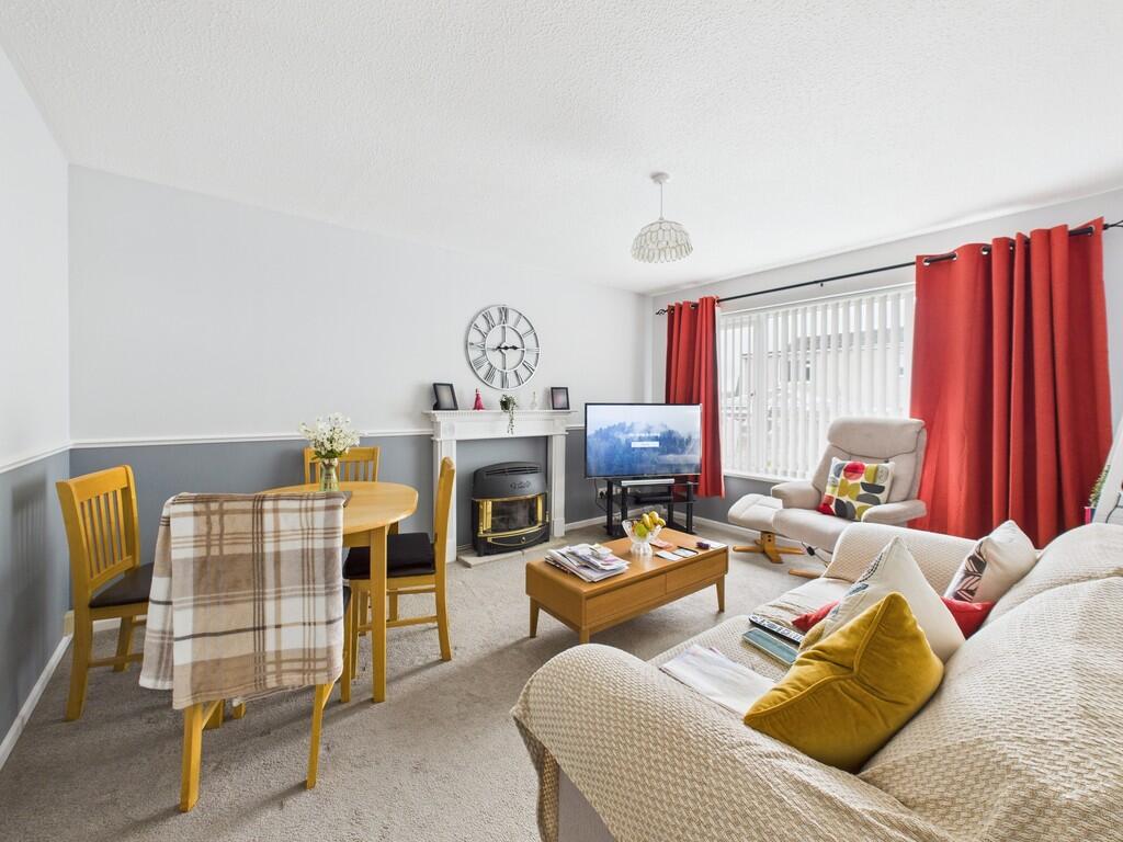 CAM03974G0-PR0208...