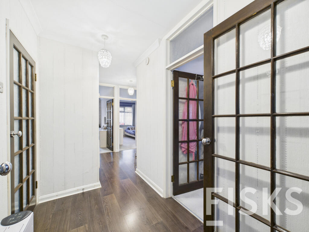 Homefields Avenue, Benfleet, SS7