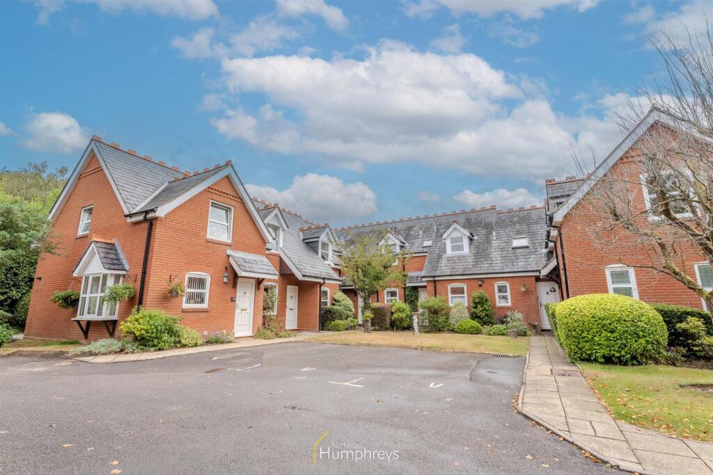 NEW Rydal Mews-4.jpg