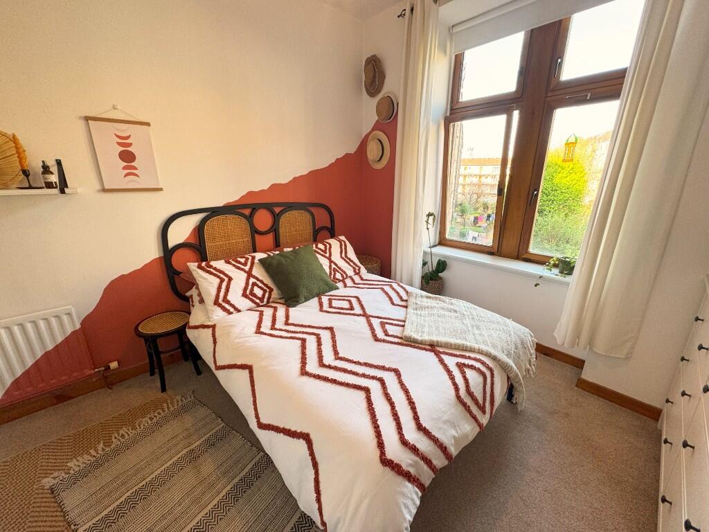 Bedroom 1 (3)