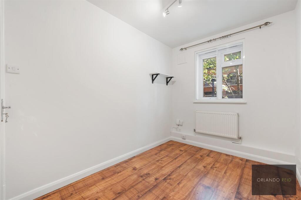 Flat 6, Greenwood House EC1R 4RJ-6.jpg