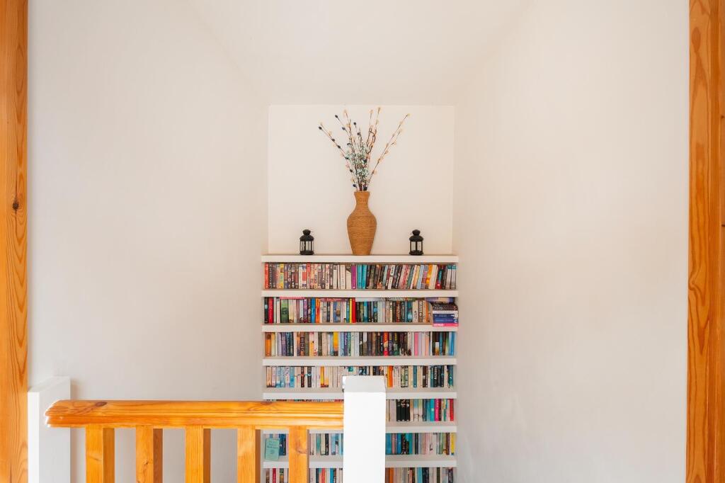 2S0HTN - Landing B.jpg