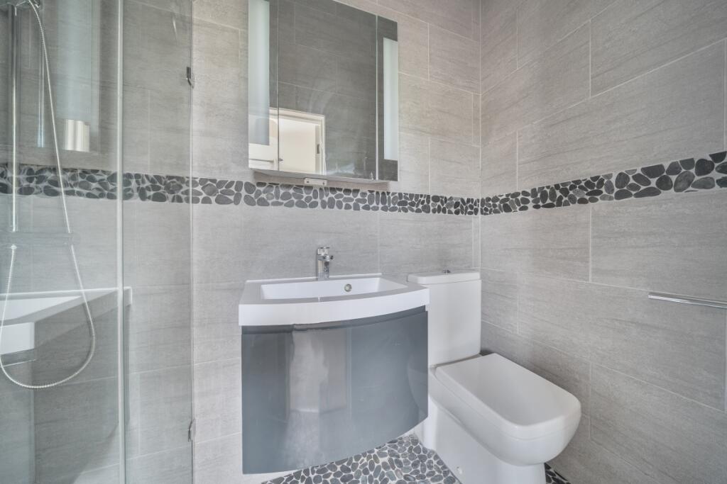 1370670-13-68f25b...