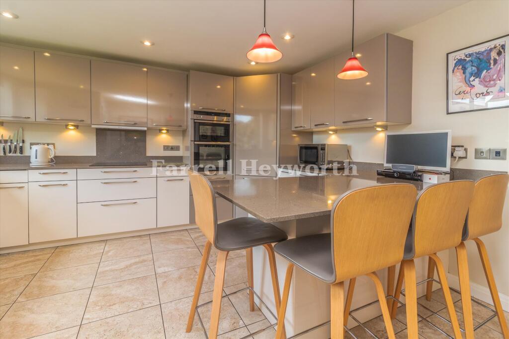 Breakfast Kitchen im