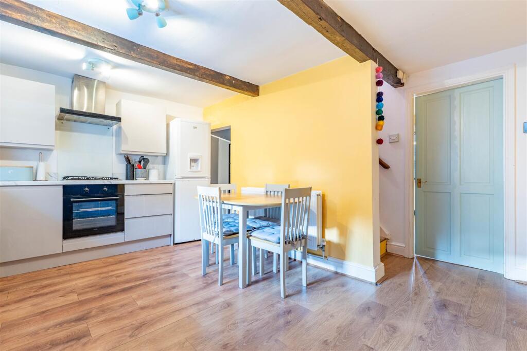 Kitchen/Dining Room