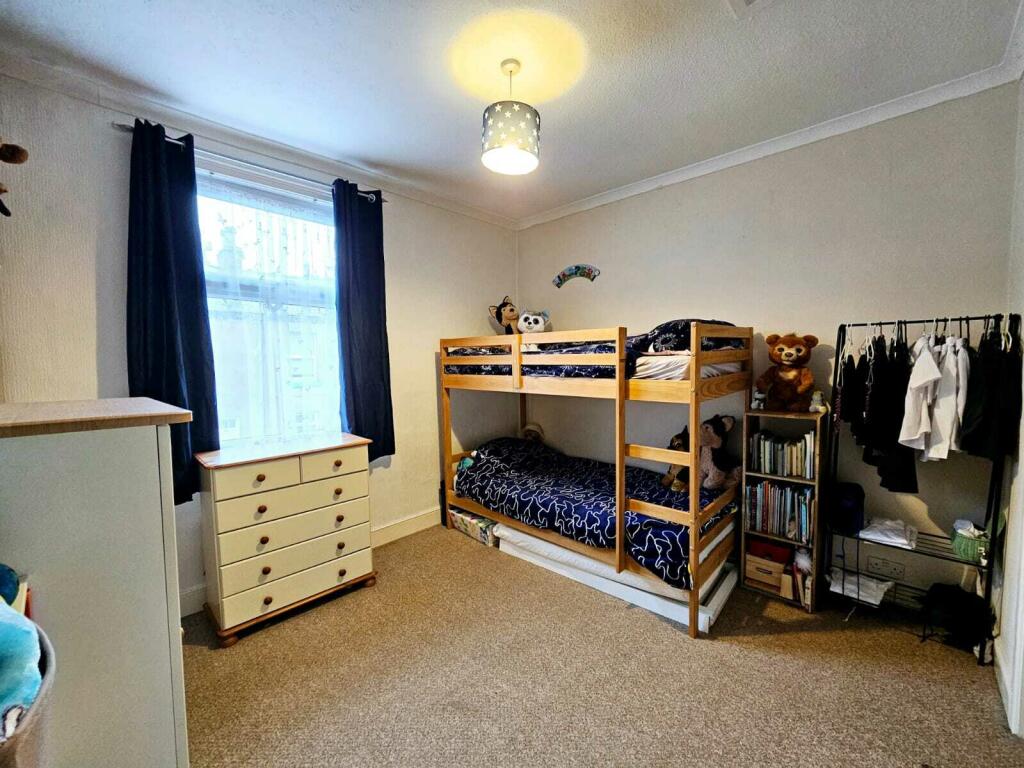 e3b20348-7506-4e62-a7d6-e0873b1e3e5f