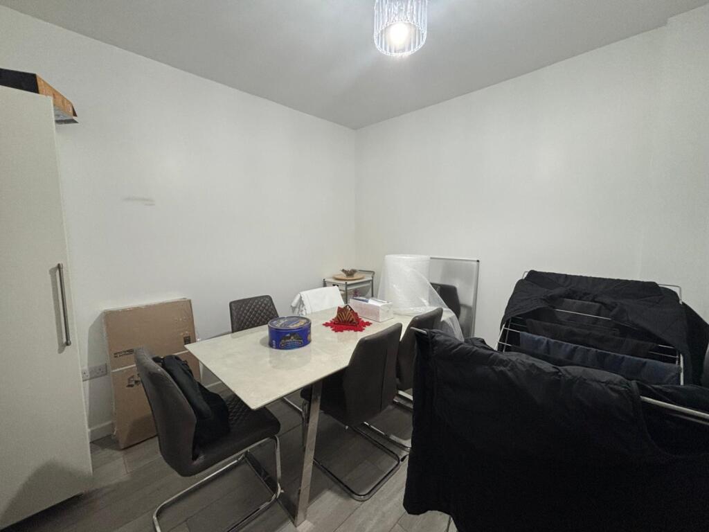 WhatsApp Image 2025-02-10 at 17.20.34