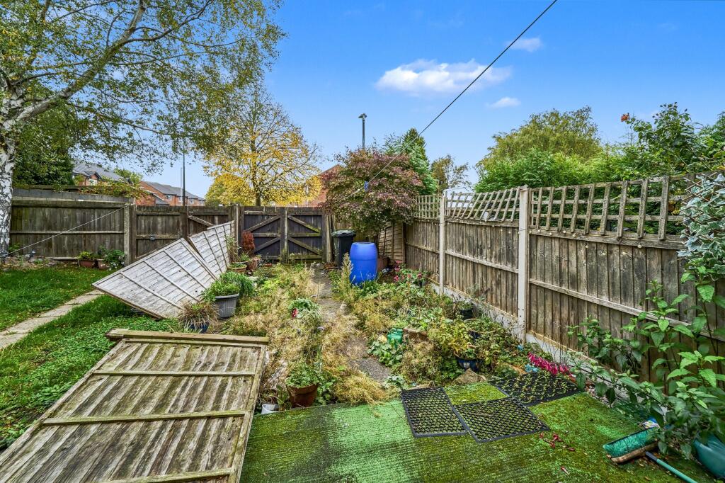 26 Green Lane, Shelfield, Walsall WS4 1RN