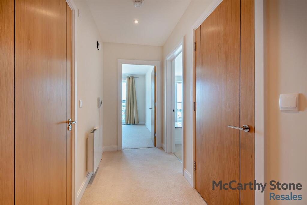 8648290-interior08-800.jpg