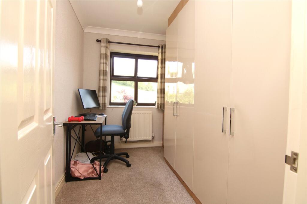 Bedroom 4/Office