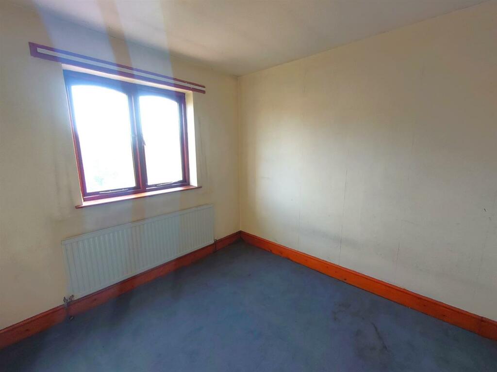 Bedroom 4.JPG