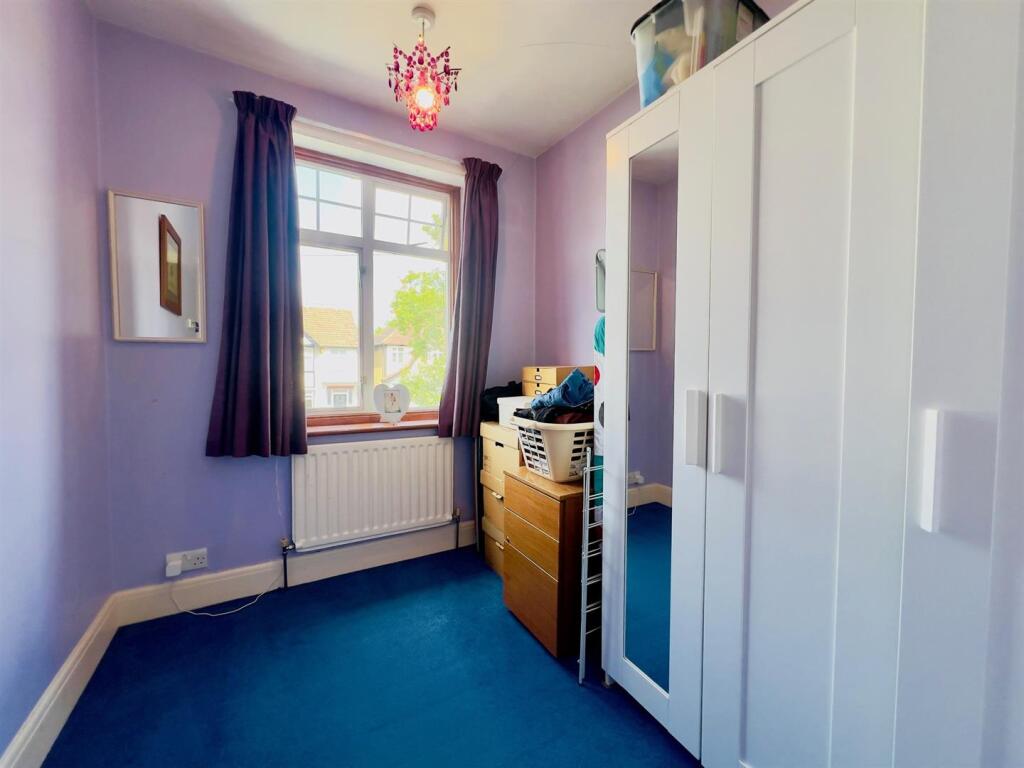 Bedroom 3.jpg
