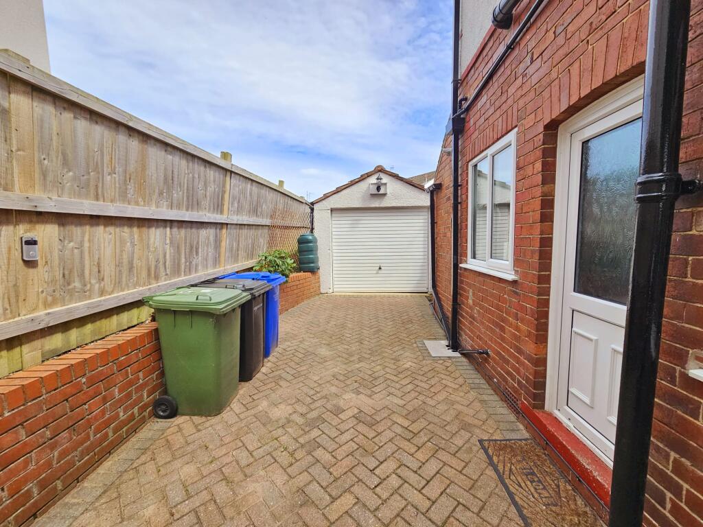 9748fe48-72c6-45a5-8da1-25a76d585f9a