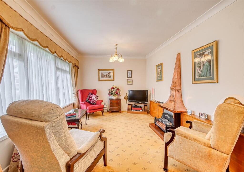 65 Six Ashes Road-05.jpg