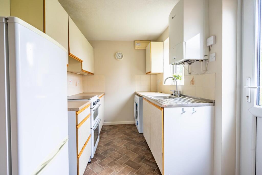 branshome drive (3 of 9).jpg