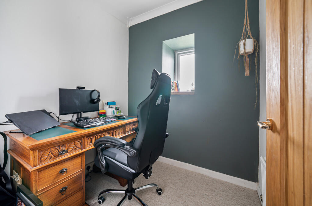 1318230-18-685ecd...