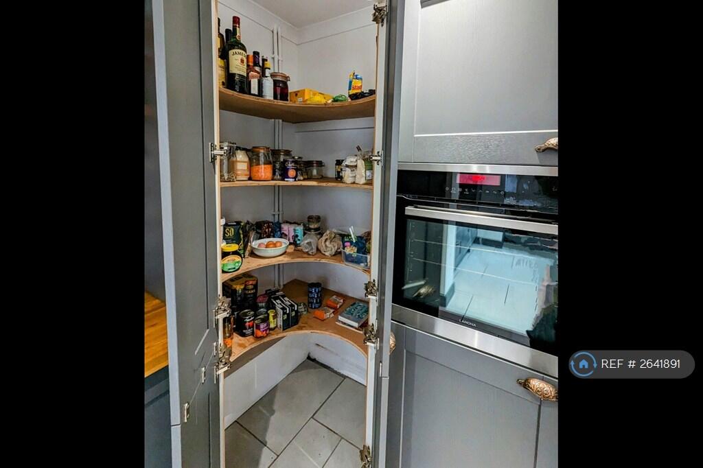 Pantry &amp; Elec Oven