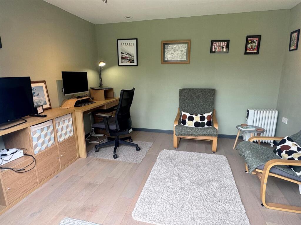 Garden Room Home Office 1.JPG