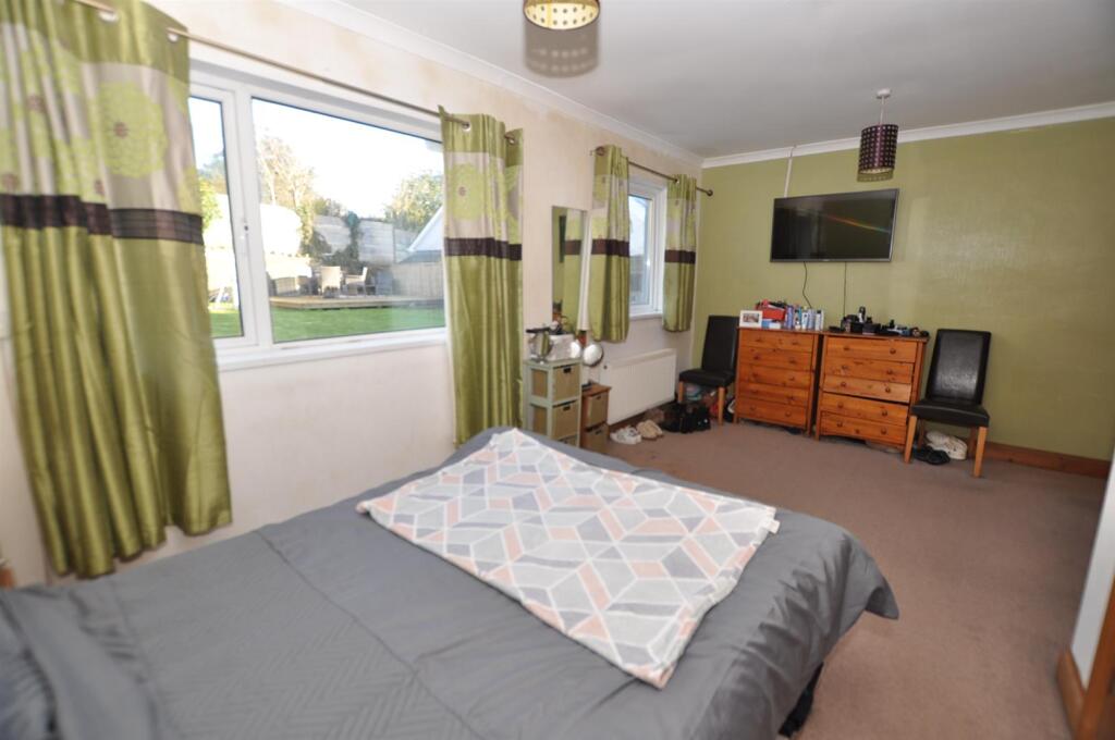Rear bedroom 1