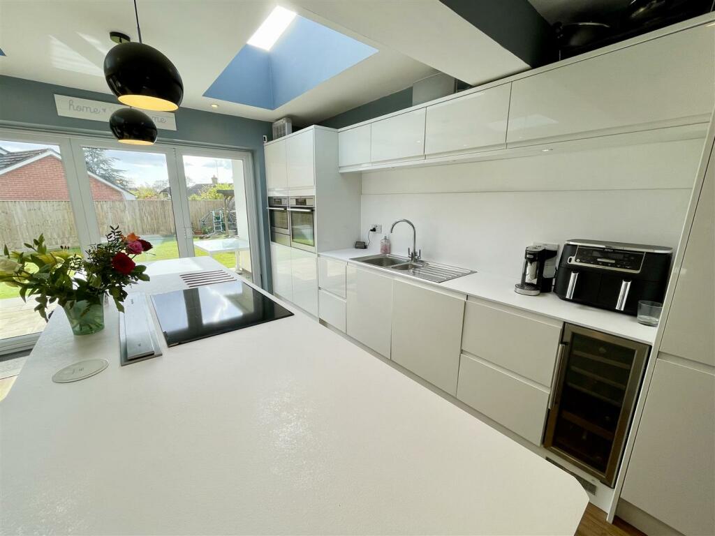 kitchen worksurface.jpg